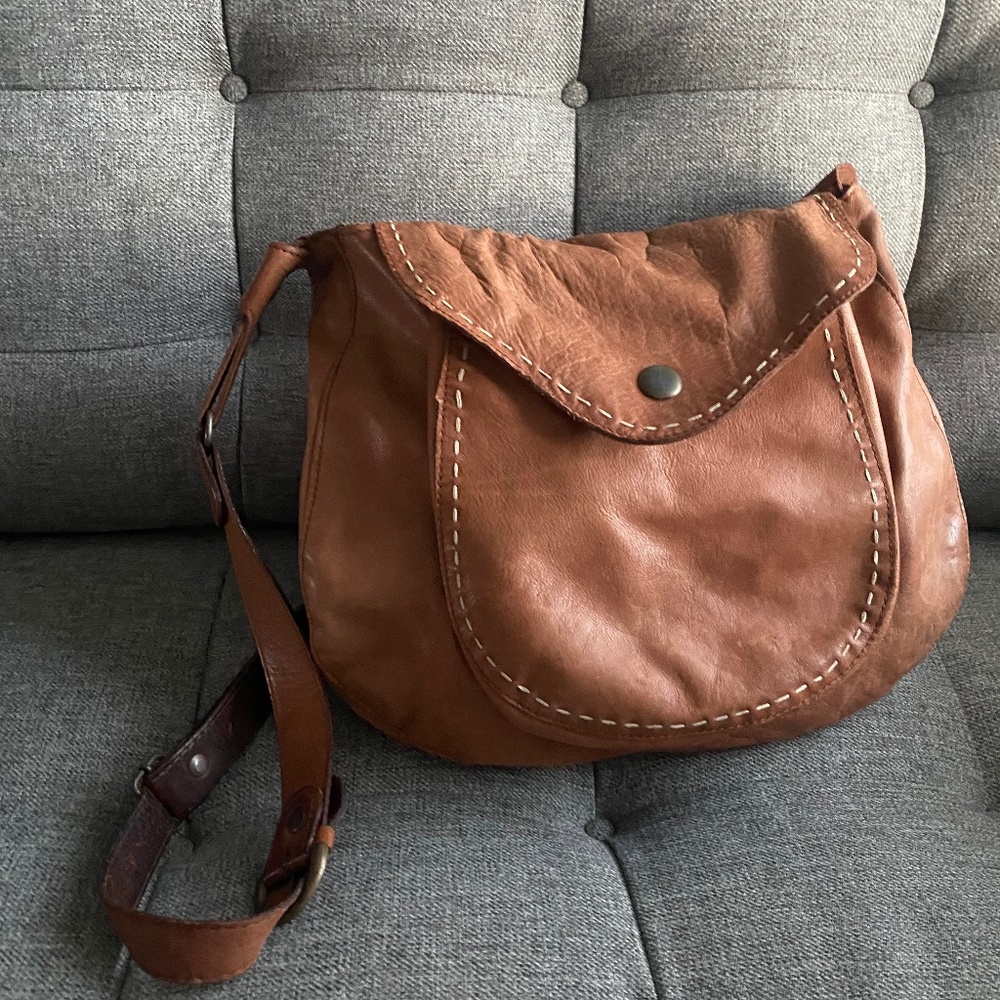 Aridza Bross brown leather crossbody bag